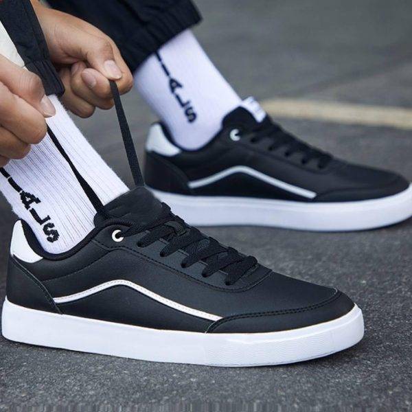 Premium & Fashionable Black Sneaker (SN113)